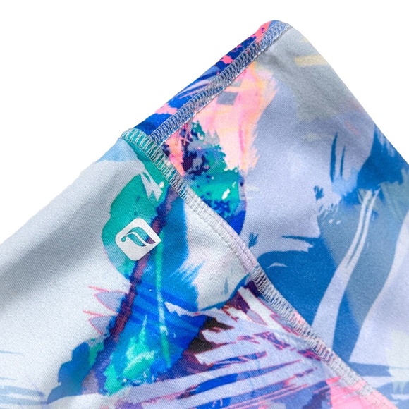 Fabletics Define PowerHold Capri Leggings Mist Ombre Print Small UPF Protection - Picture 6 of 7